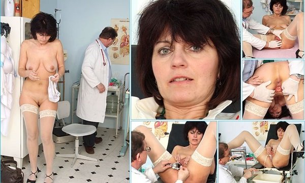 Замечательная зрелая барышня, понравилась гинекологу на осмотре.