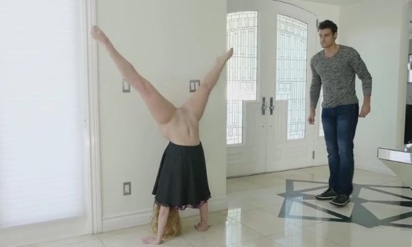 Парень сразу понял что эта фигура была приготовлена для него.