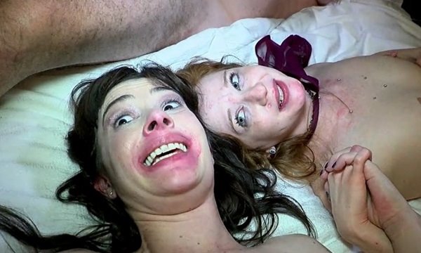 Девки про*рались по полной на Новогодней вечеринке.